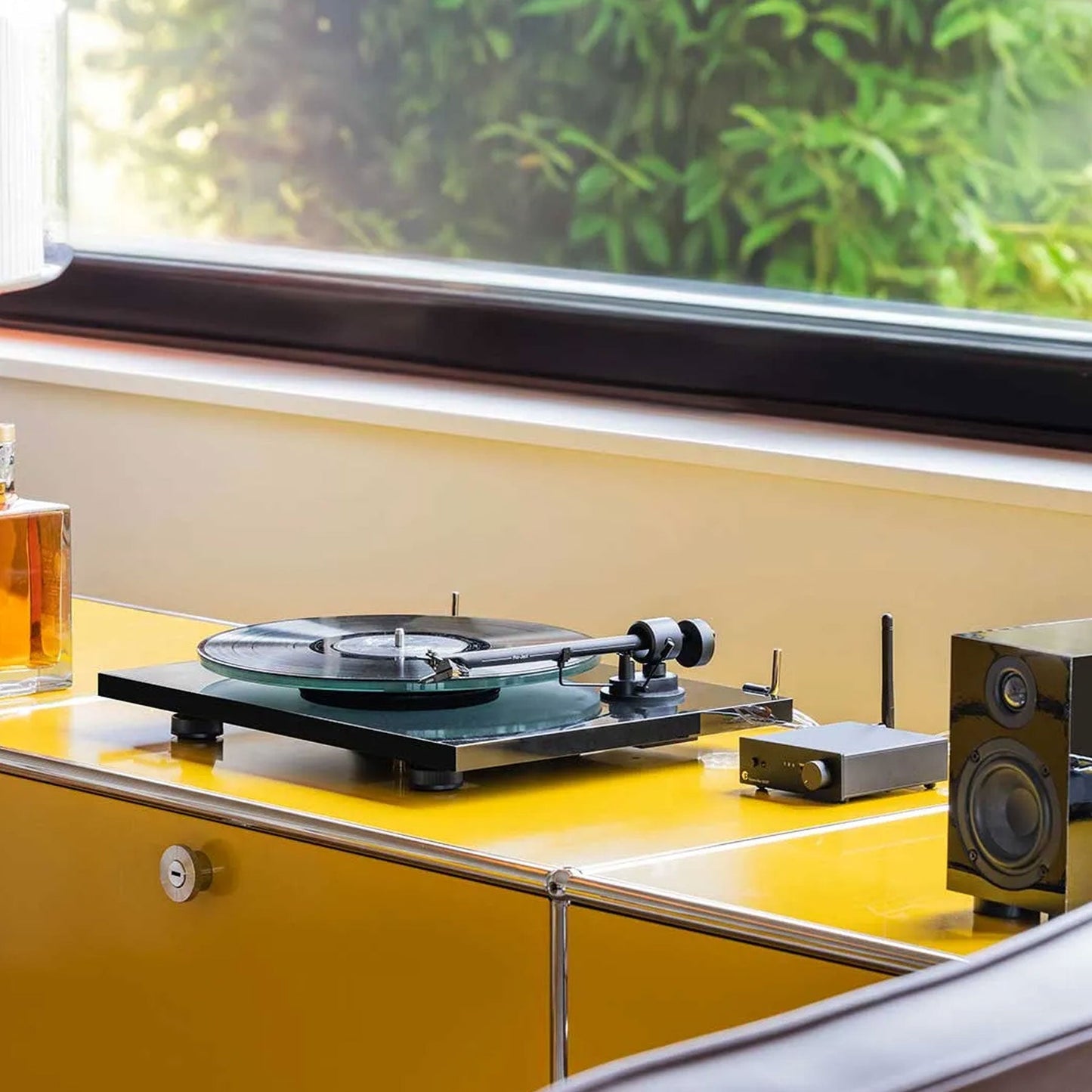 Pro-Ject: T1 EVO Phono Turntable